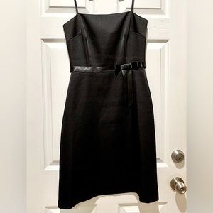 Laundry by Shelli Segal dress 8, Strapless Black Satin With Bow   ￼